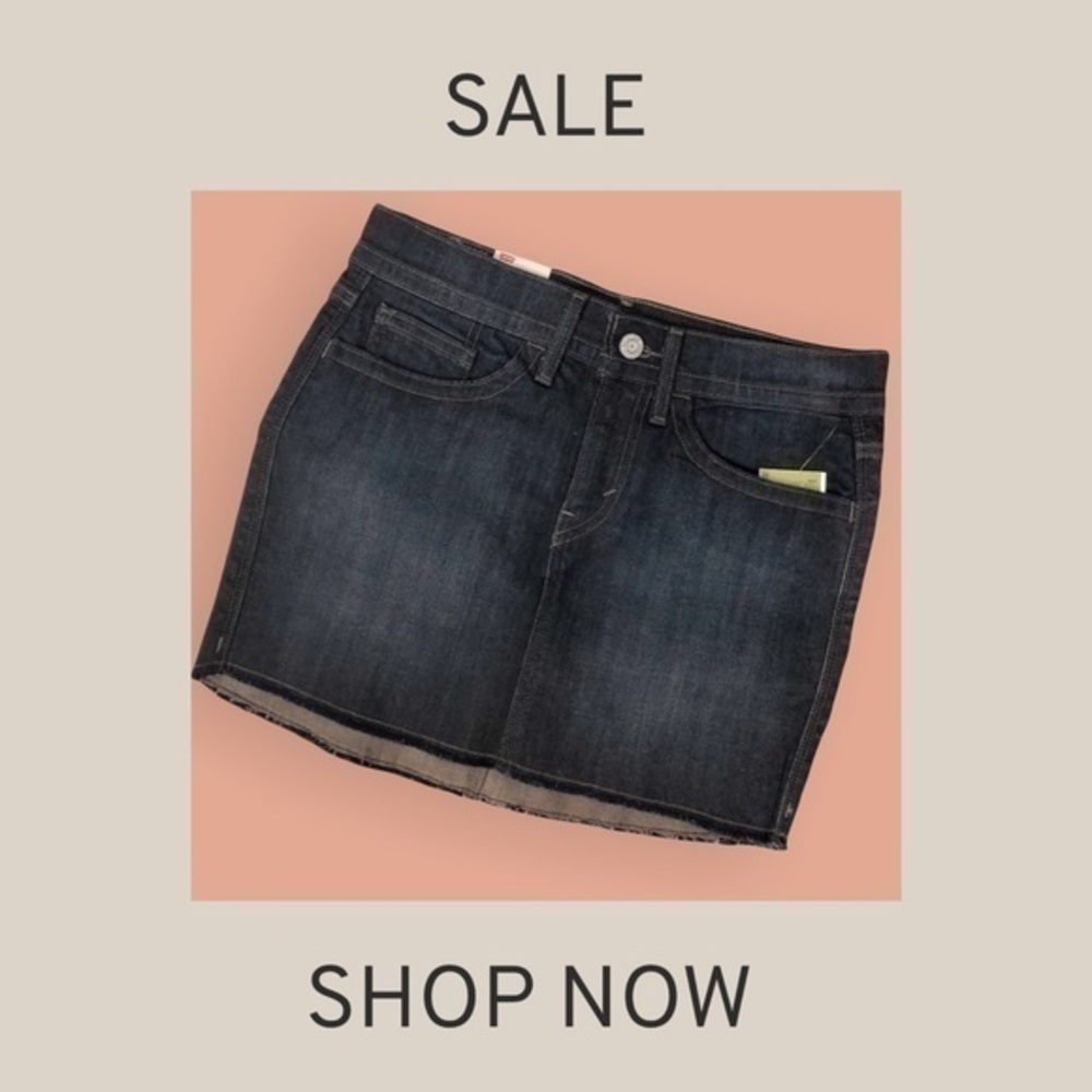 Mini denim Levi’s skirt with tags